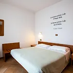 ホテル Eco-hotel Edy 3*