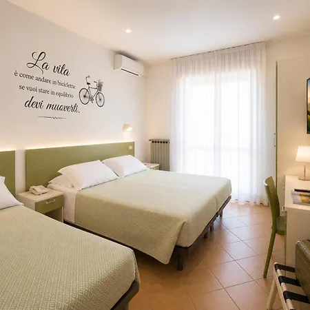 Hotel Eco-hotel Edy 3*