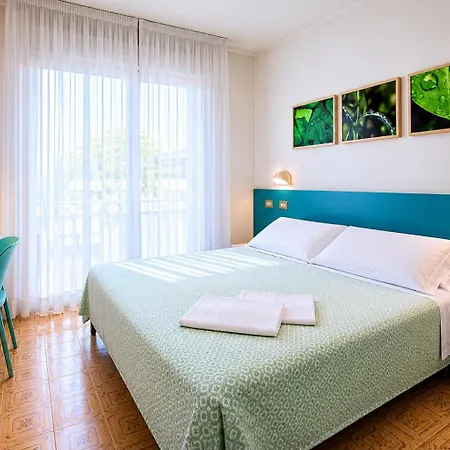 Hotel Eco-hotel Edy 3*